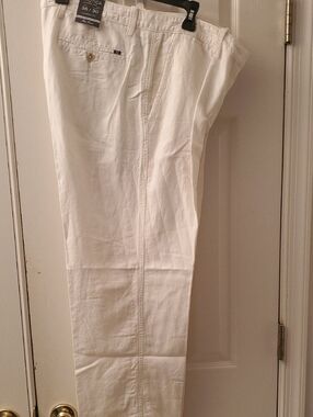 Nautica Men’s White Chino Pants